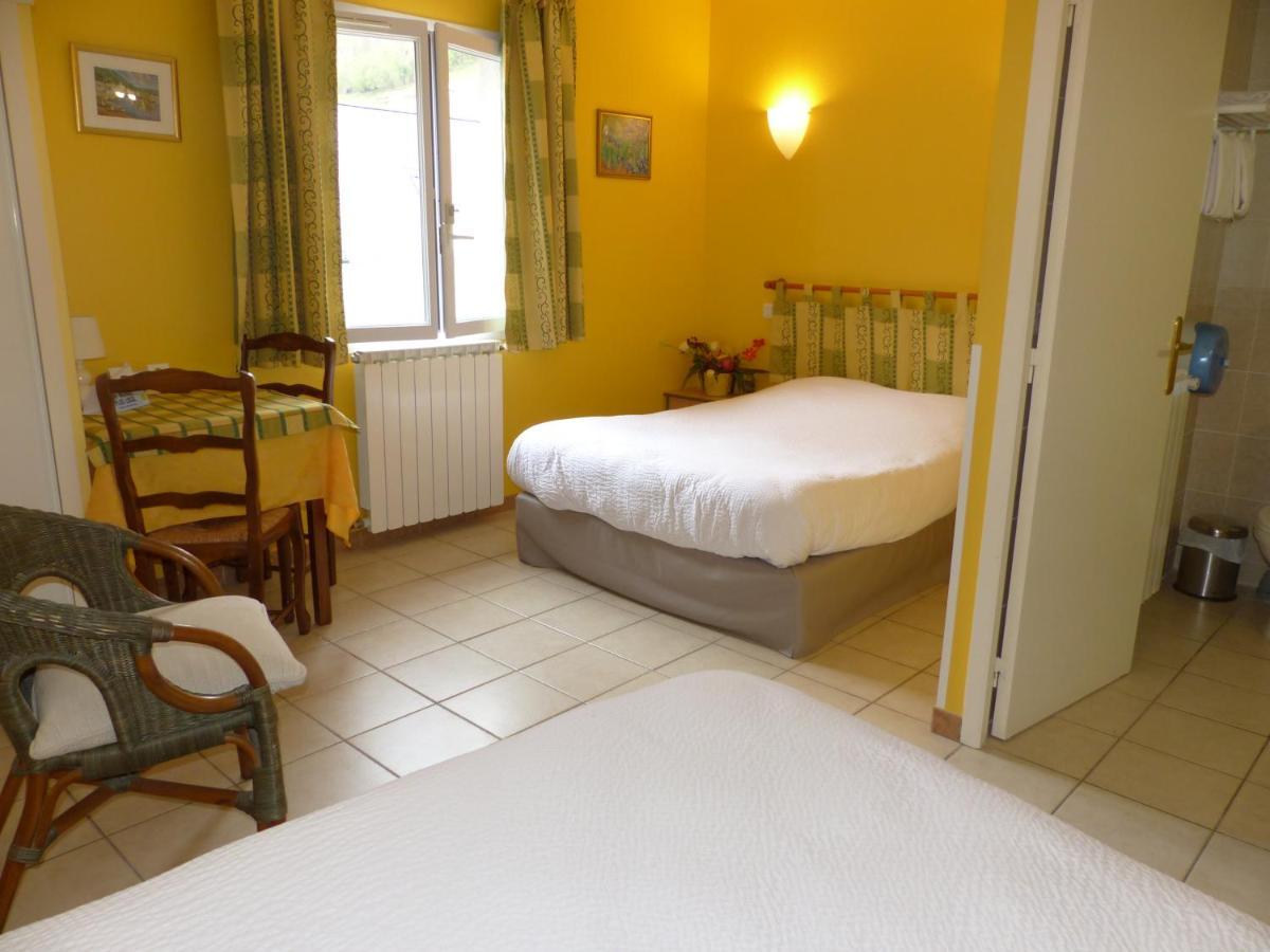 Hotel Logis Auberge De L'Isard Saint-Lary  Exteriör bild