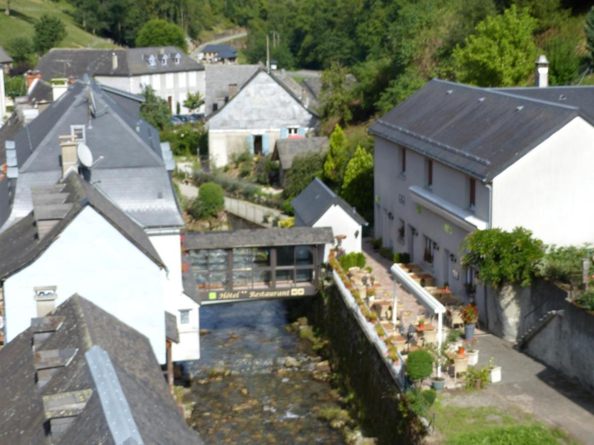 Hotel Logis Auberge De L'Isard Saint-Lary  Exteriör bild