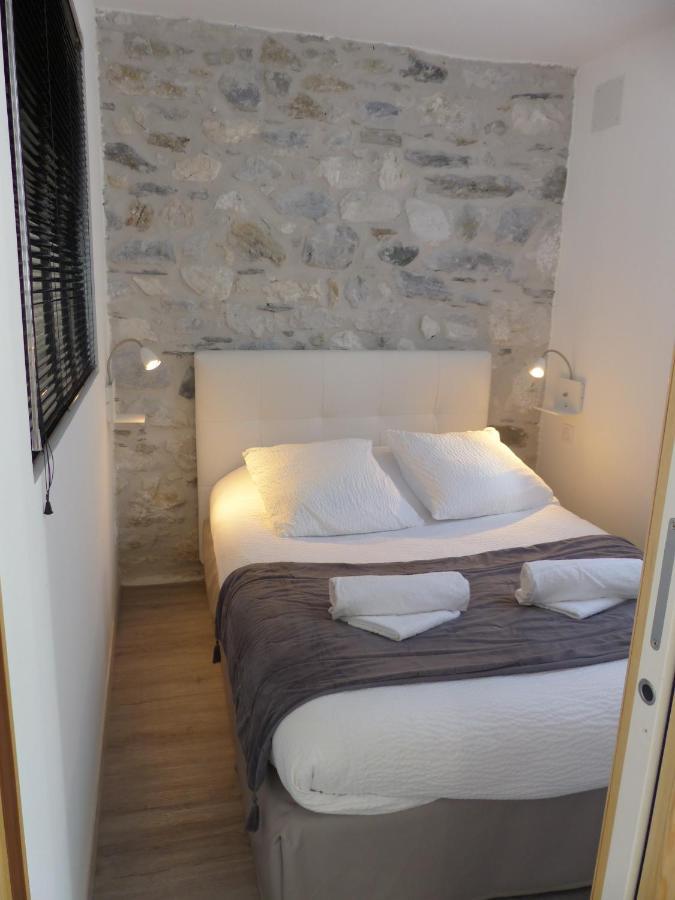 Hotel Logis Auberge De L'Isard Saint-Lary  Exteriör bild
