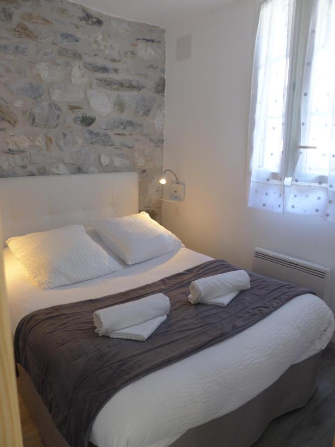 Hotel Logis Auberge De L'Isard Saint-Lary  Exteriör bild