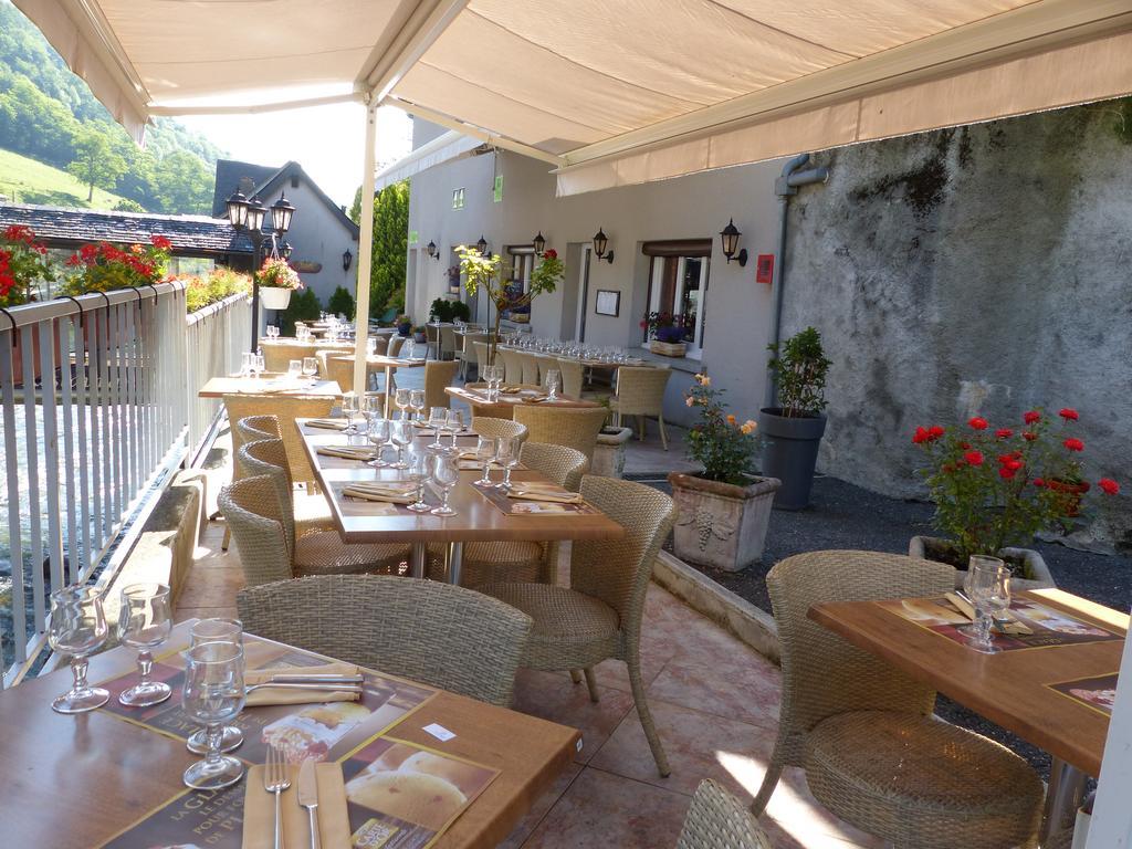 Hotel Logis Auberge De L'Isard Saint-Lary  Exteriör bild